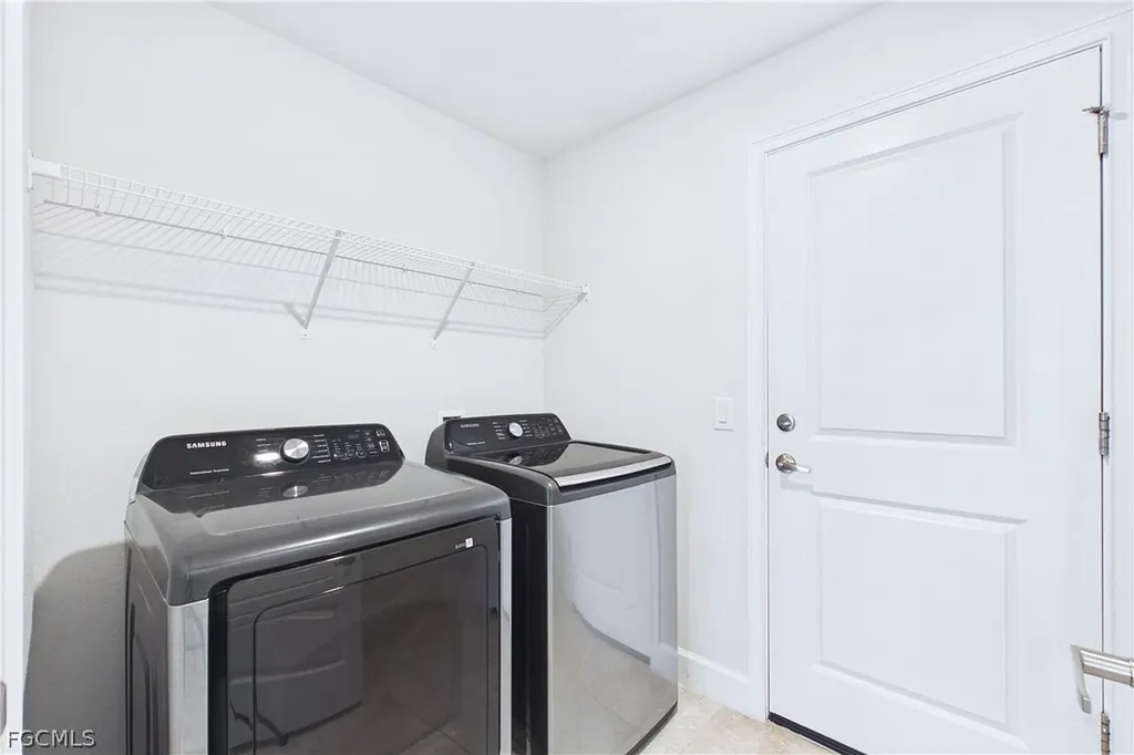2807 NW 5th Street Cape Coral FL 33993