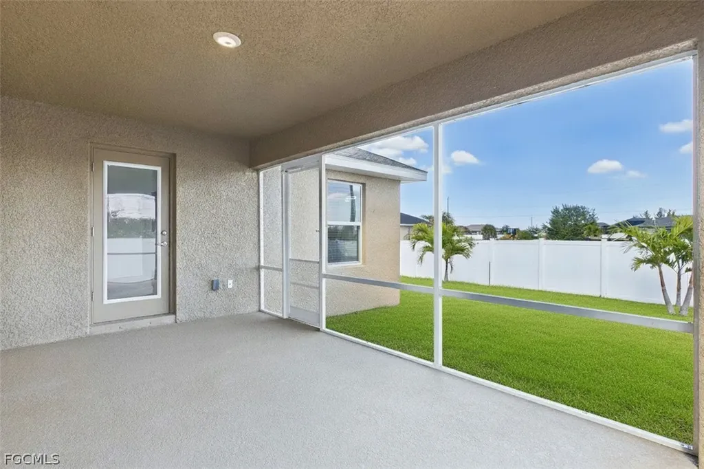 2807 NW 5th Street Cape Coral FL 33993