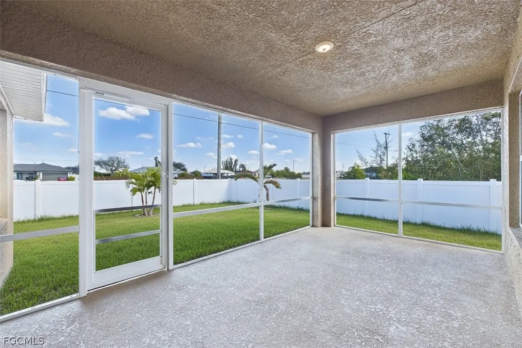 2807 NW 5th Street Cape Coral FL 33993