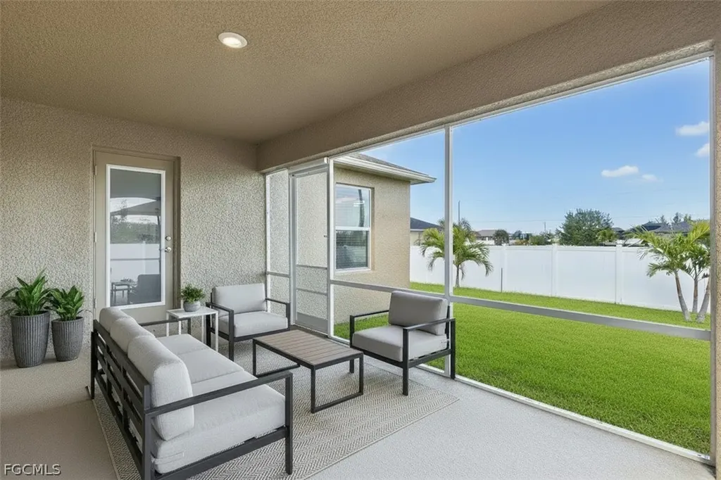 2807 NW 5th Street Cape Coral FL 33993