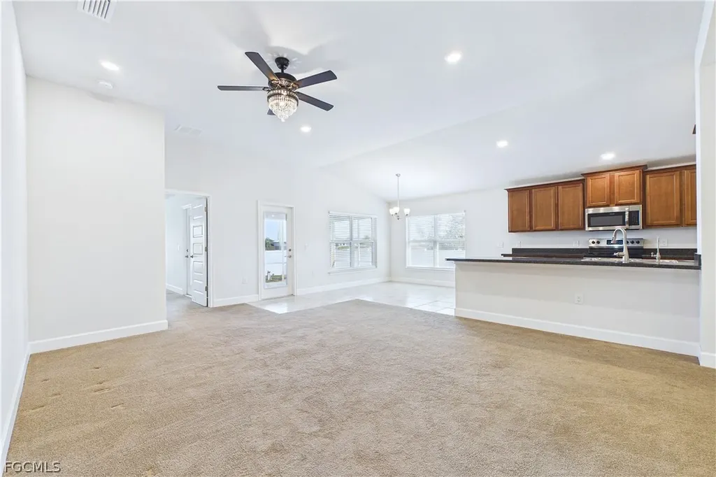 2807 NW 5th Street Cape Coral FL 33993