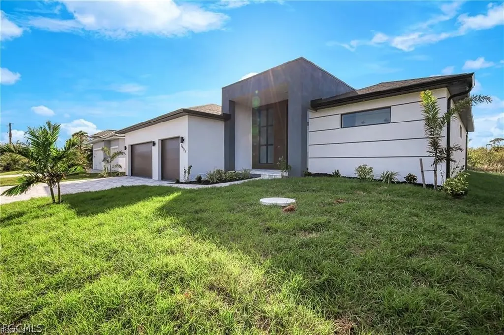 901 NW 19th Terrace Cape Coral FL 33993