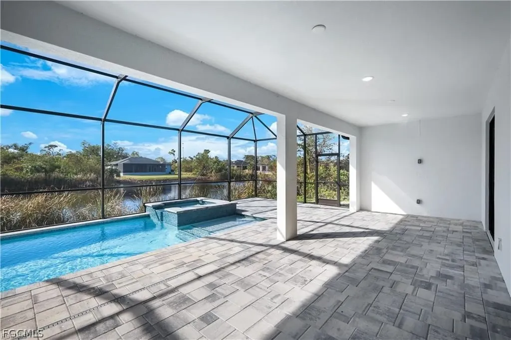 901 NW 19th Terrace Cape Coral FL 33993