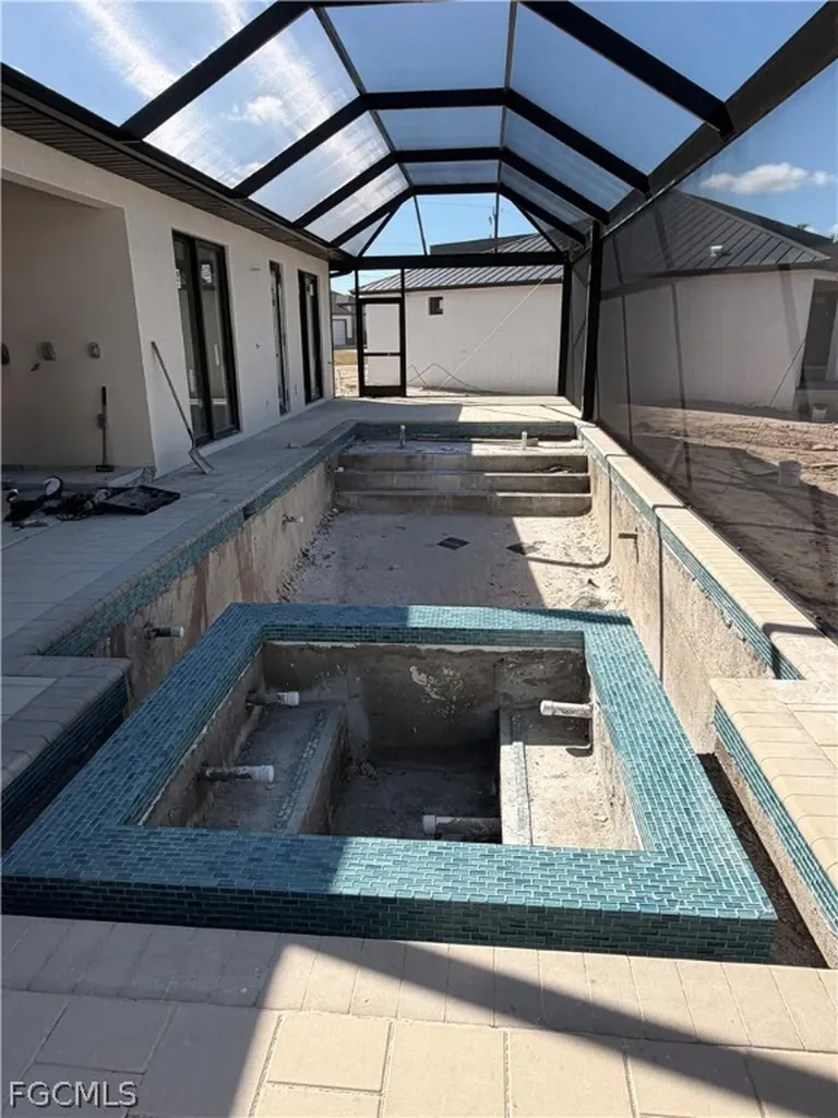 901 NW 19th Terrace Cape Coral FL 33993