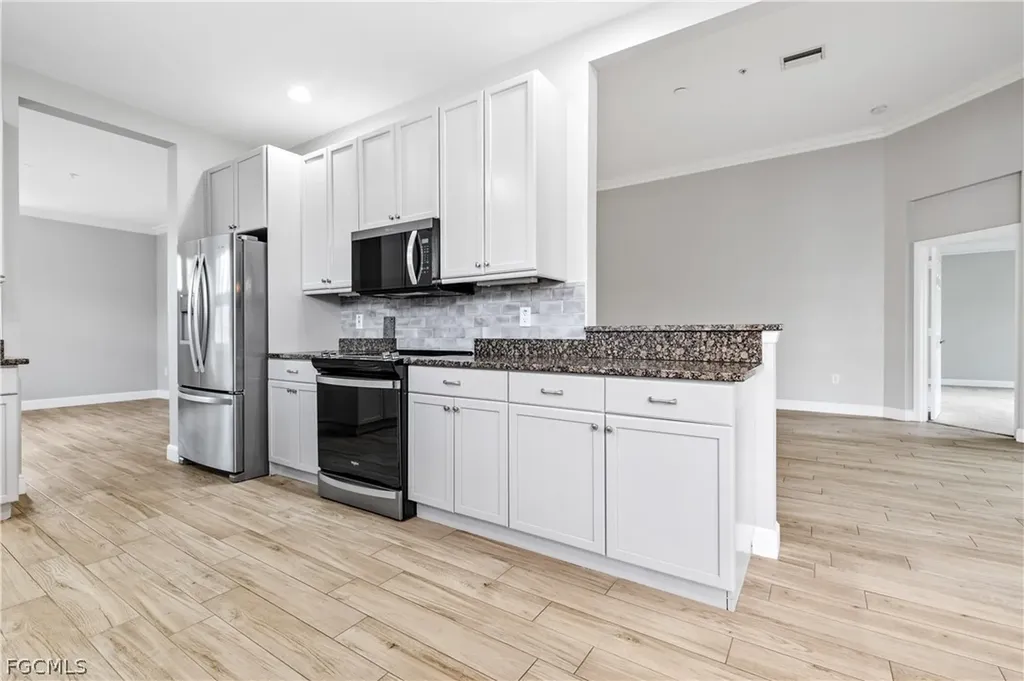 18900 Bay Woods Lake Drive Fort Myers FL 33908