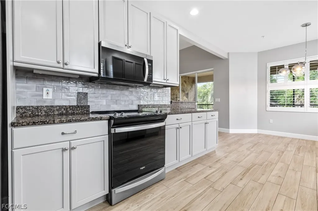 18900 Bay Woods Lake Drive Fort Myers FL 33908