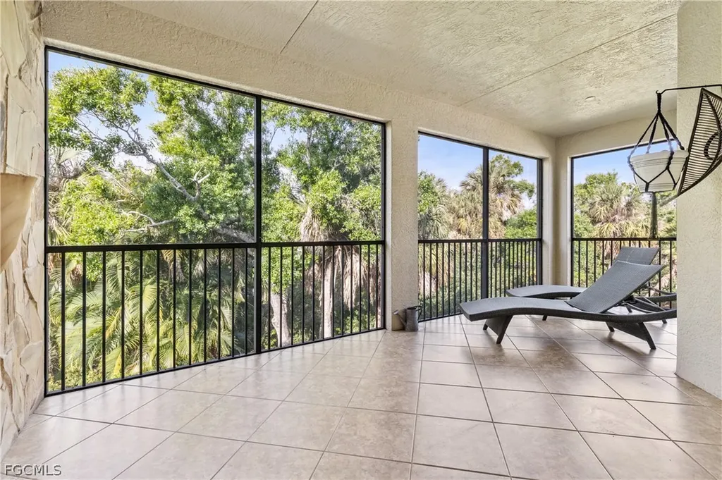 18900 Bay Woods Lake Drive Fort Myers FL 33908