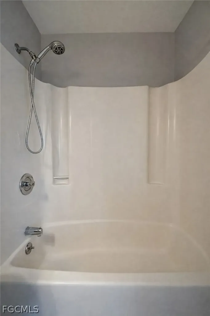 1718 SW Santa Barbara Place Cape Coral FL 33991