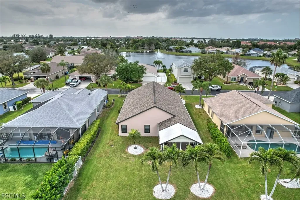 15613 Beachcomber Avenue Fort Myers FL 33908