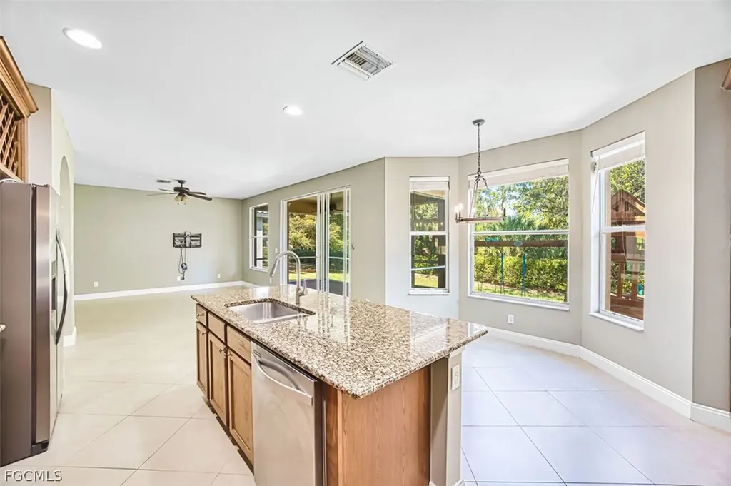 8306 Sumner Avenue Fort Myers FL 33908