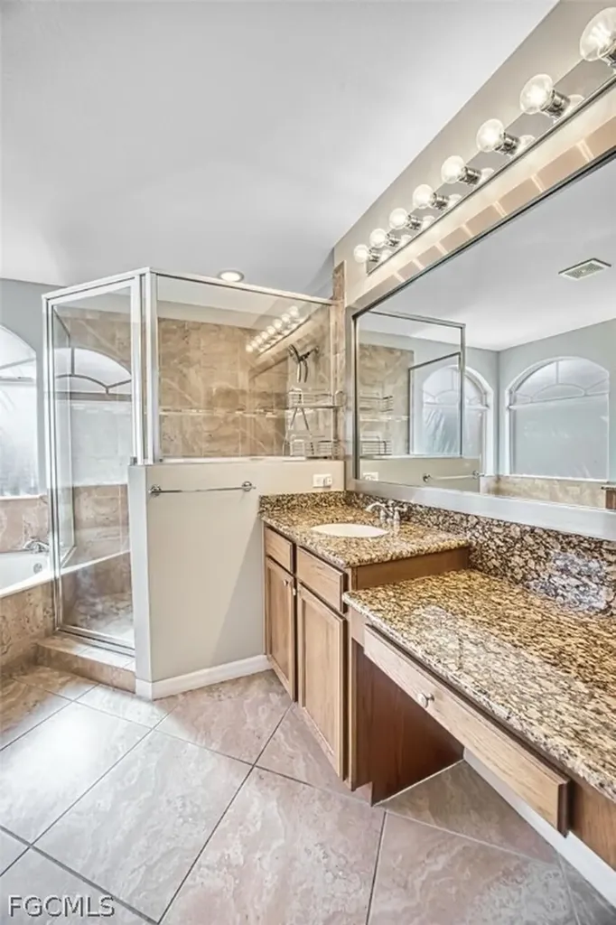 8306 Sumner Avenue Fort Myers FL 33908