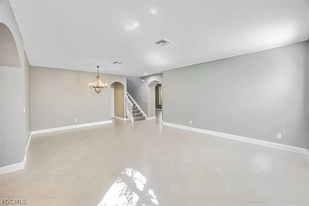 8306 Sumner Avenue Fort Myers FL 33908