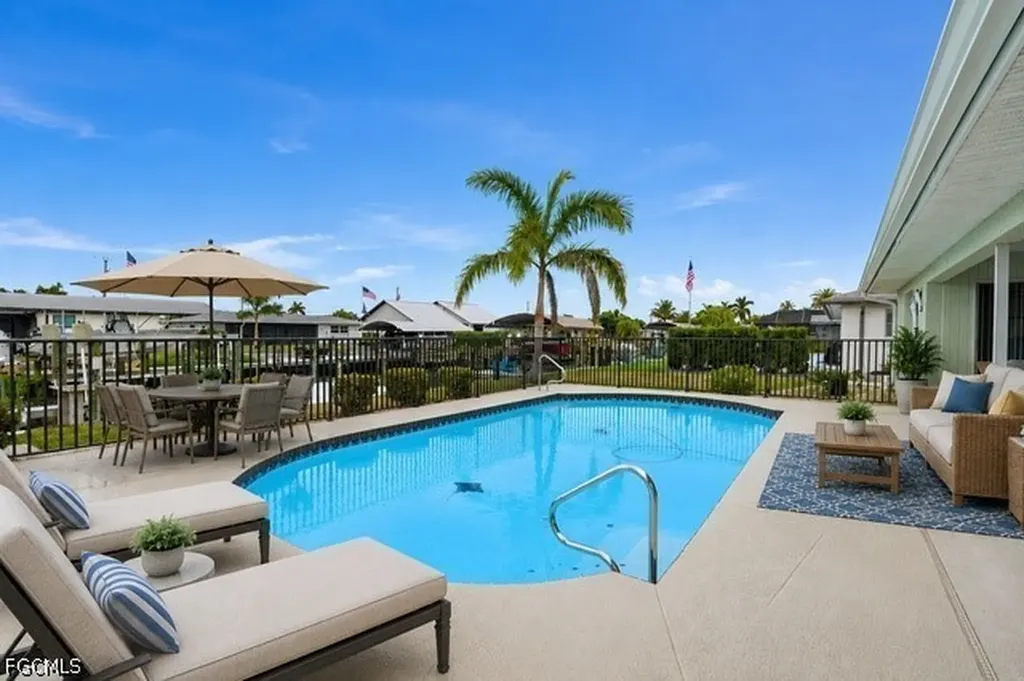 405 Tower Drive Cape Coral FL 33904