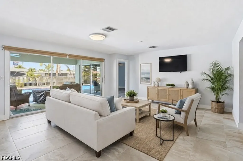 405 Tower Drive Cape Coral FL 33904