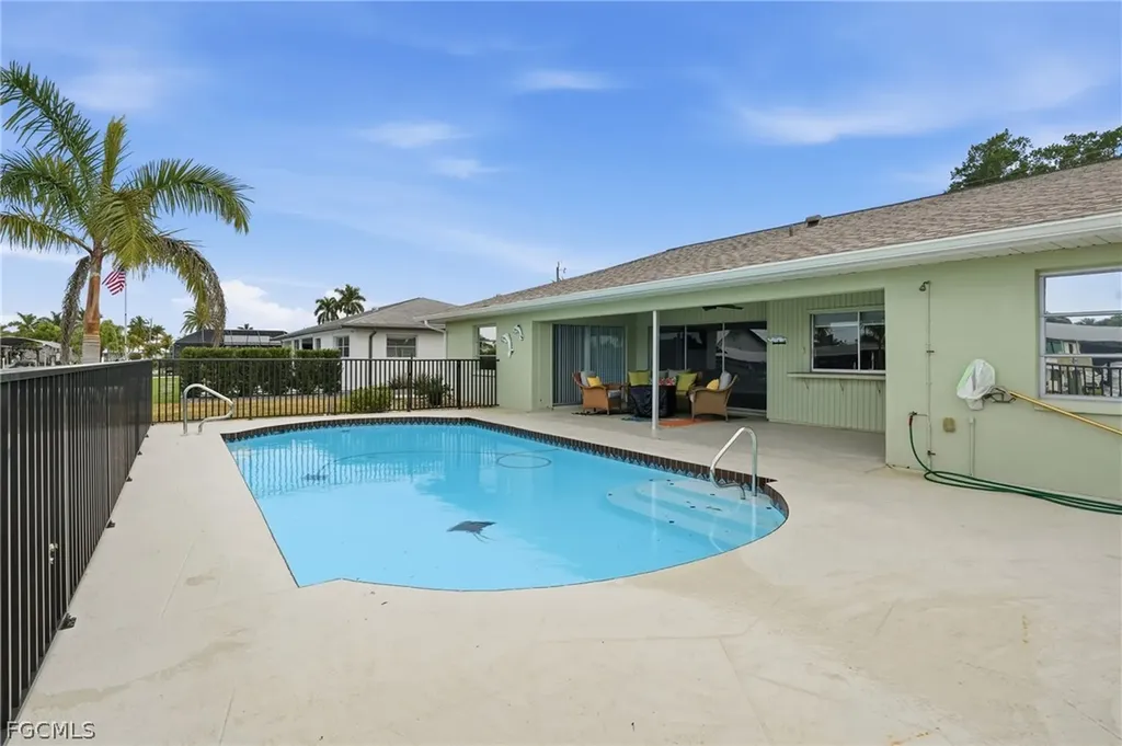 405 Tower Drive Cape Coral FL 33904