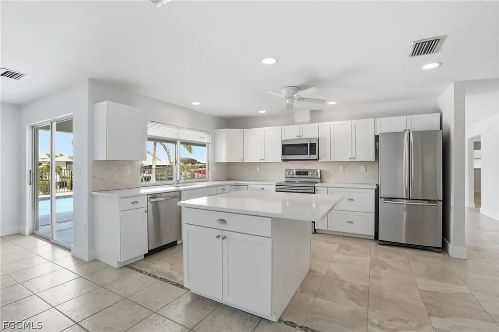 405 Tower Drive Cape Coral FL 33904