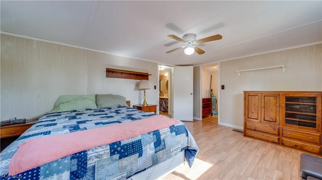 4777 Sandpiper Drive St. James City FL 33956