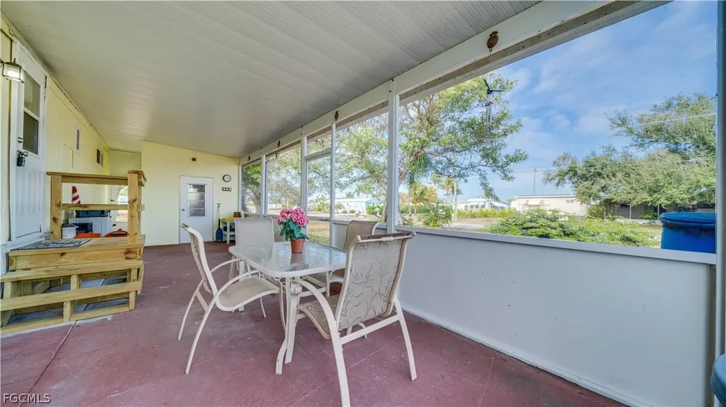 4777 Sandpiper Drive St. James City FL 33956