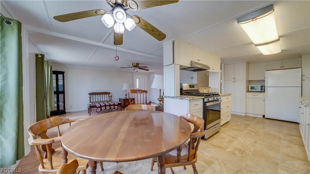 4777 Sandpiper Drive St. James City FL 33956