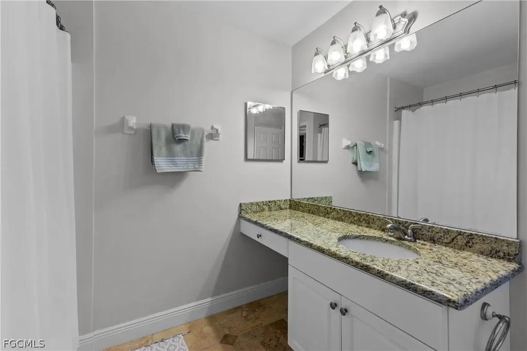 2586 SW 27th Street Cape Coral FL 33914