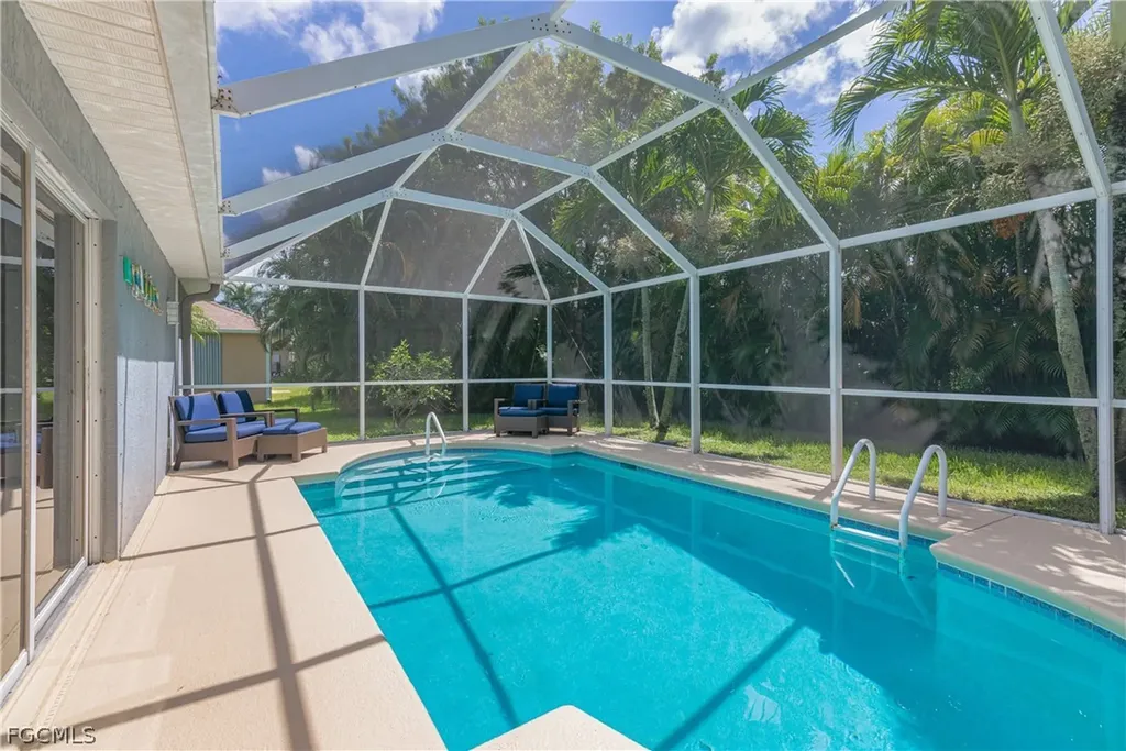 2586 SW 27th Street Cape Coral FL 33914