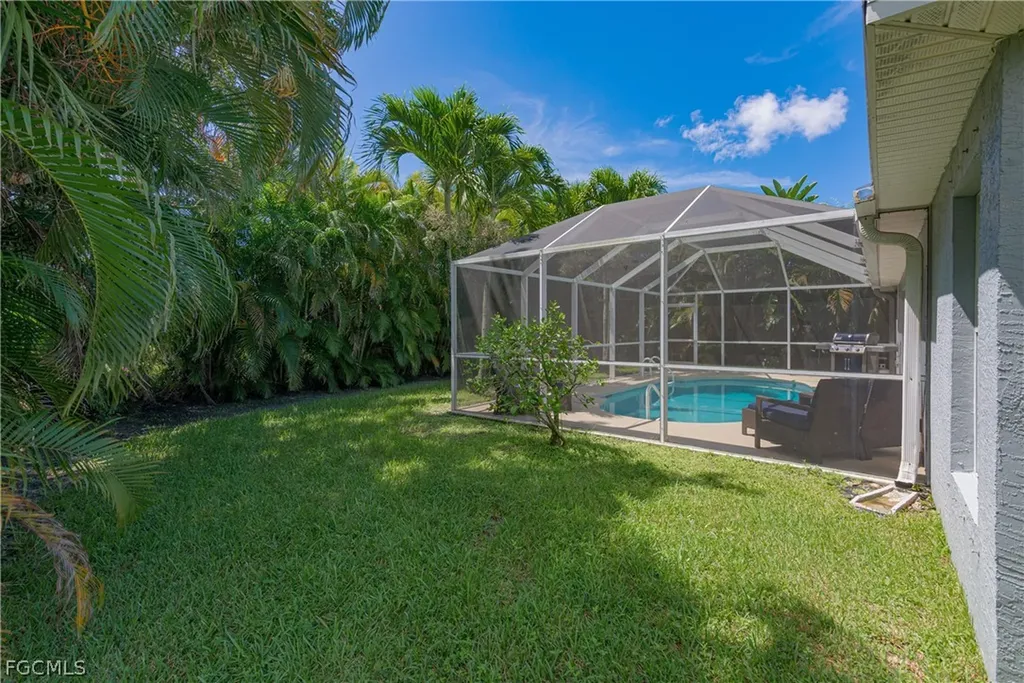 2586 SW 27th Street Cape Coral FL 33914