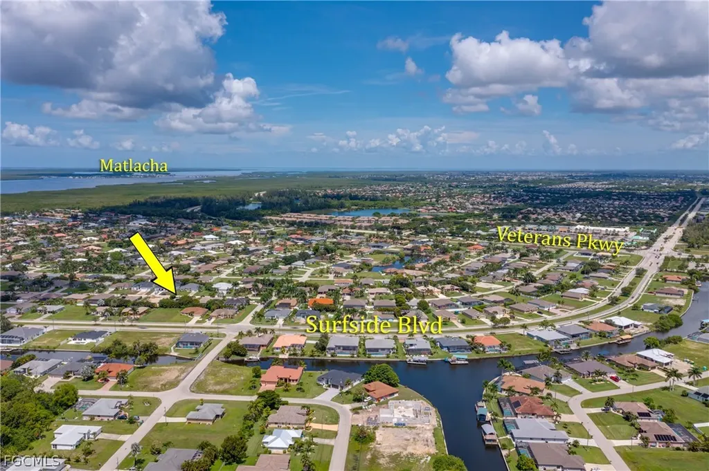 2586 SW 27th Street Cape Coral FL 33914