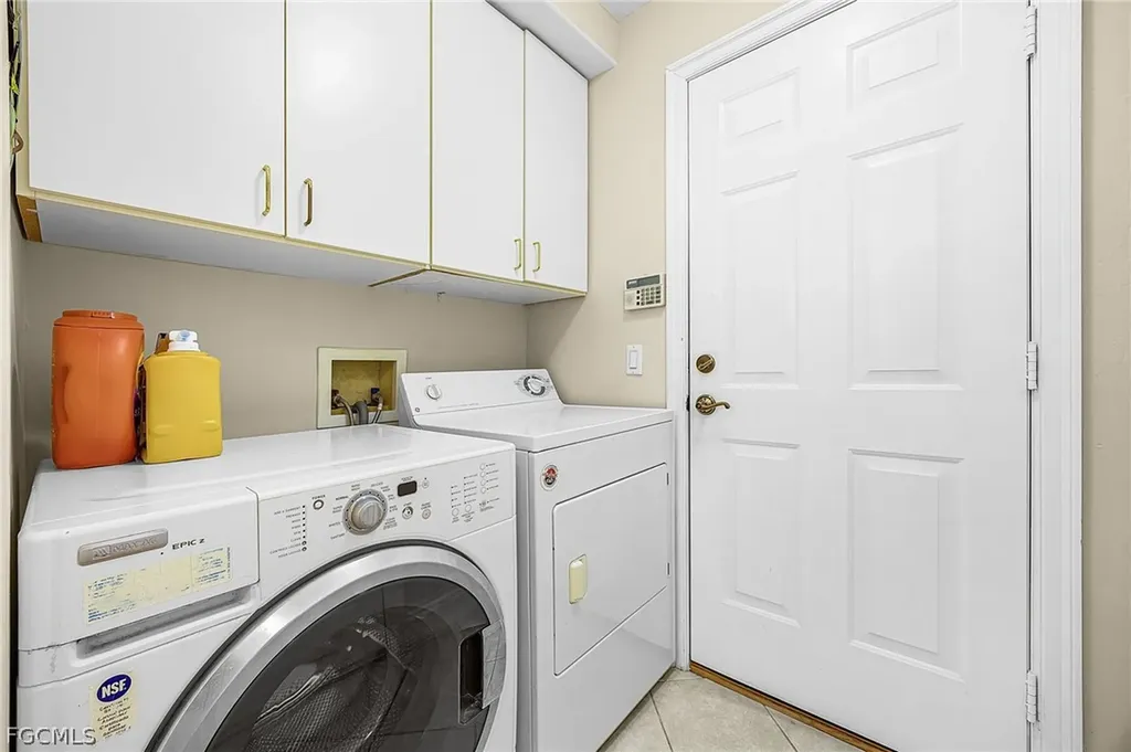 11033 Harbour Yacht Court Fort Myers FL 33908