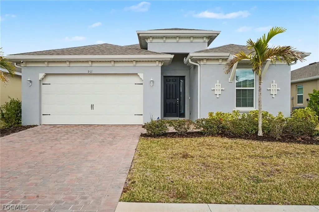 Cape Coral FL, 911 Stonewater Lake Terrace