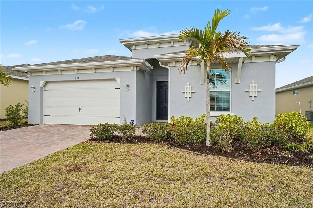 911 Stonewater Lake Terrace Cape Coral FL 33993