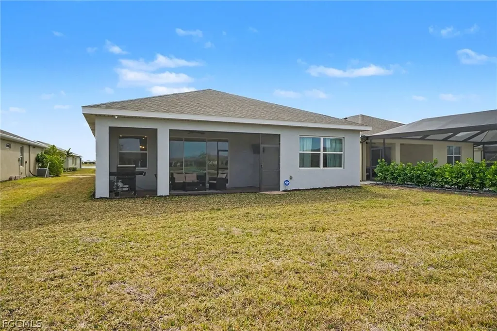 911 Stonewater Lake Terrace Cape Coral FL 33993