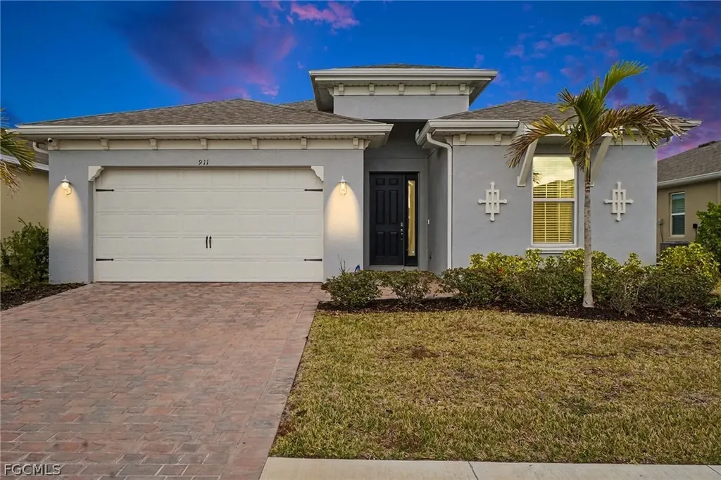 911 Stonewater Lake Terrace Cape Coral FL 33993