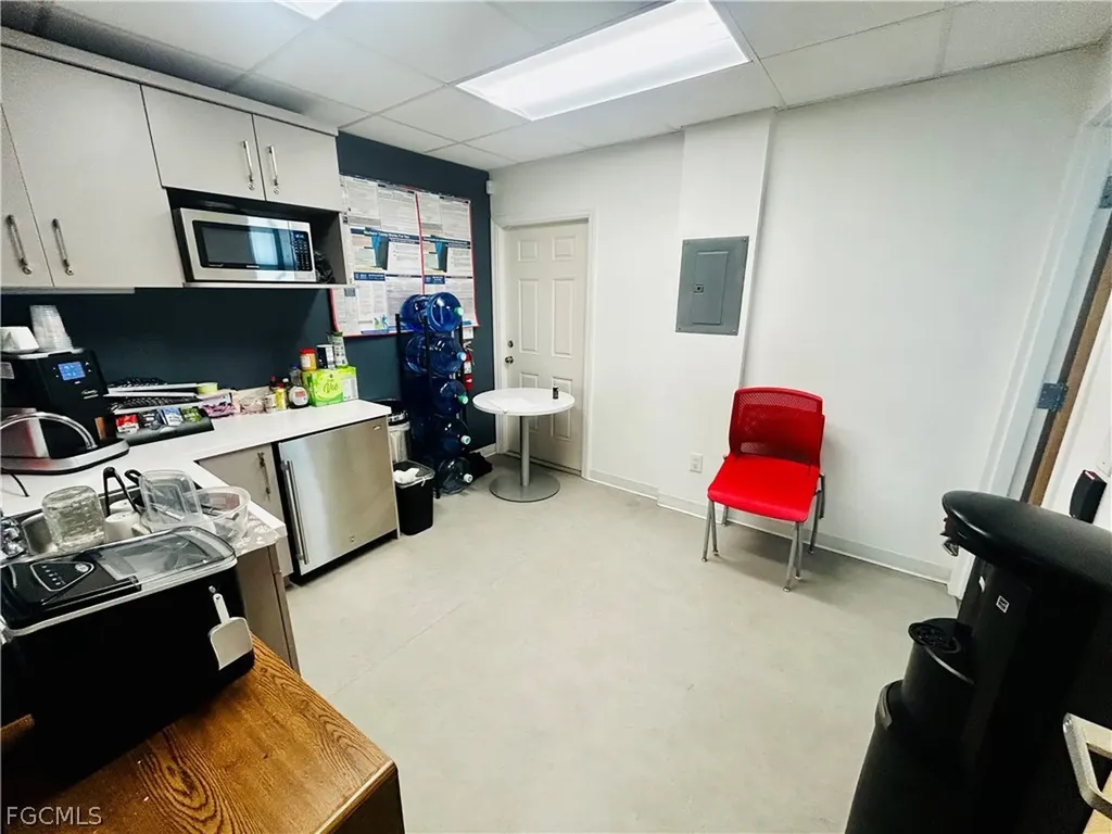 1224 Del Prado Boulevard S Cape Coral FL 33990