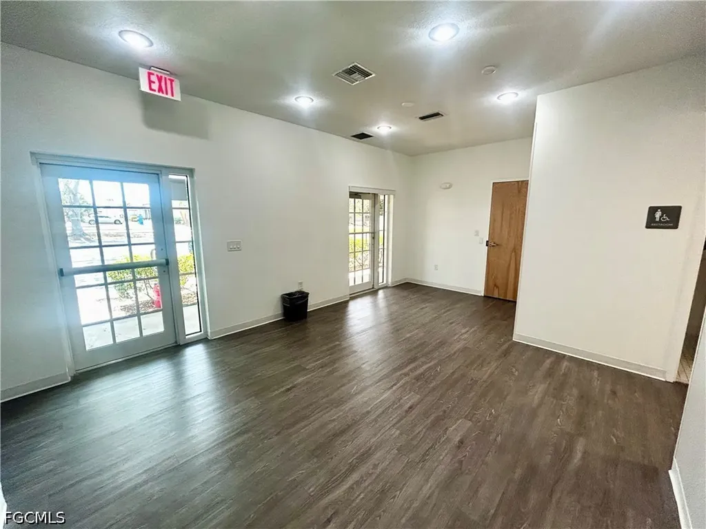 1224 Del Prado Boulevard S Cape Coral FL 33990