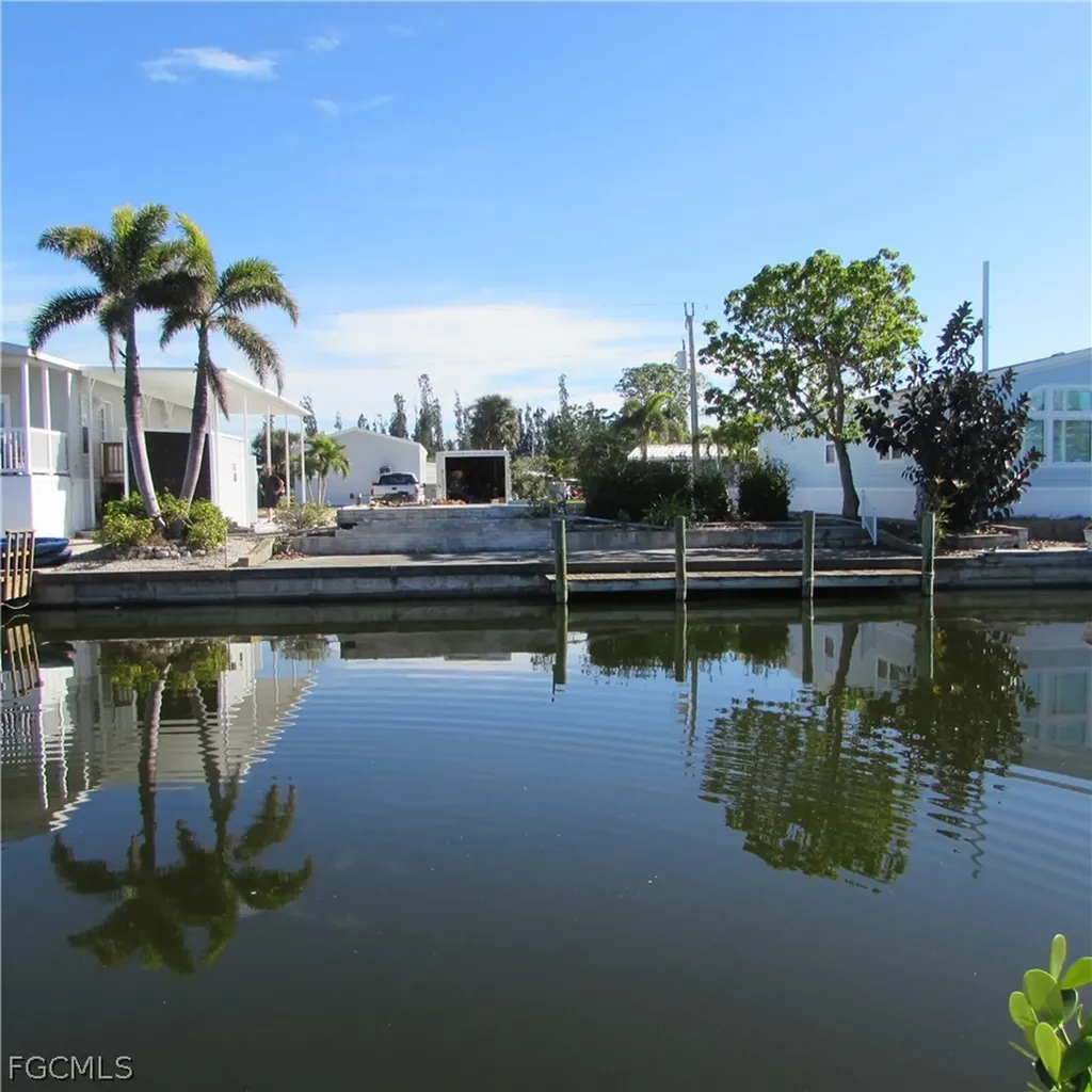 5004 Gulfgate Lane Pine Island Cove FL 33956