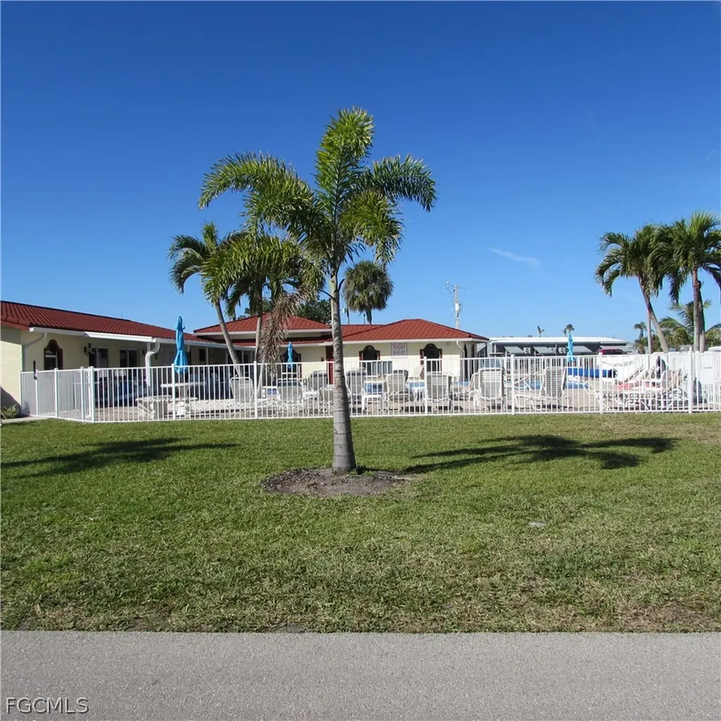 5004 Gulfgate Lane Pine Island Cove FL 33956