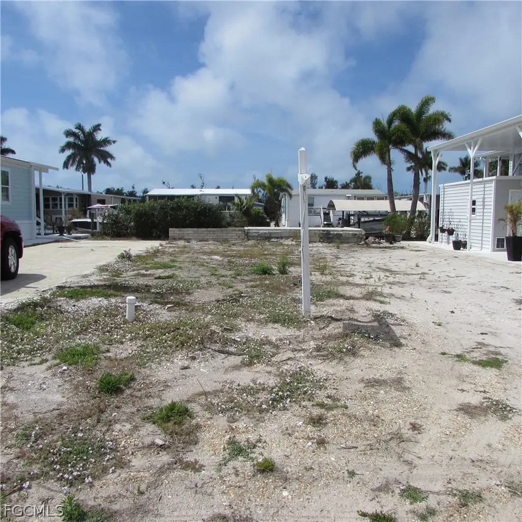 5004 Gulfgate Lane Pine Island Cove FL 33956