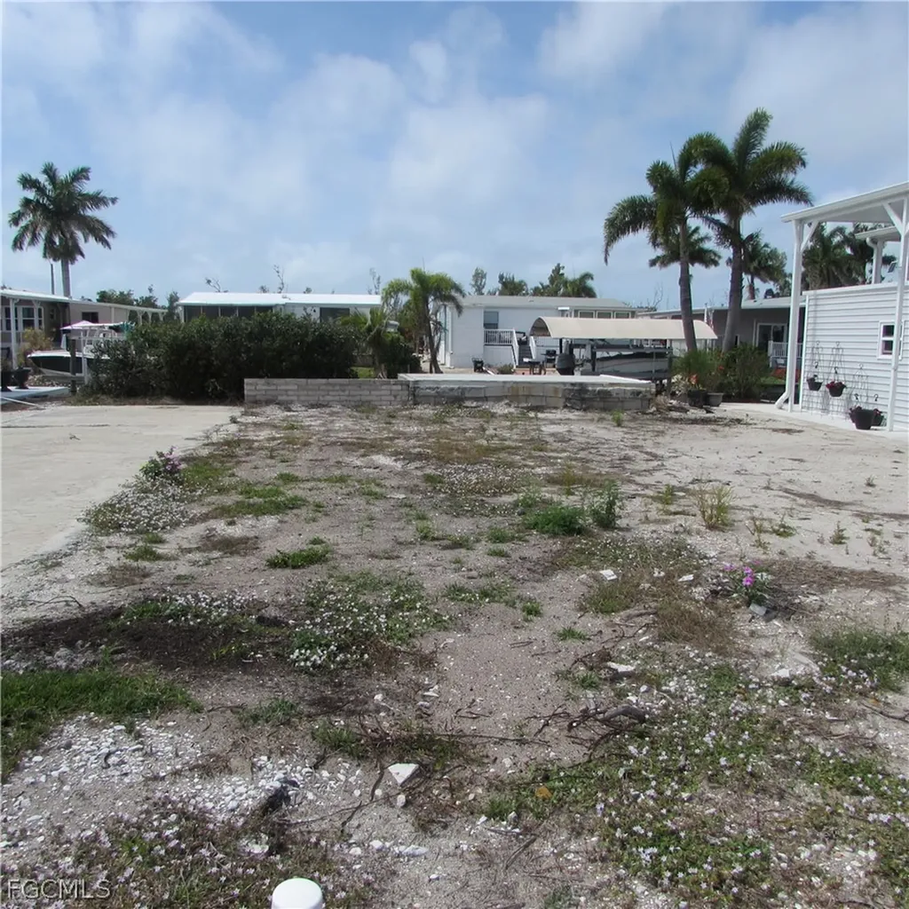 5004 Gulfgate Lane Pine Island Cove FL 33956