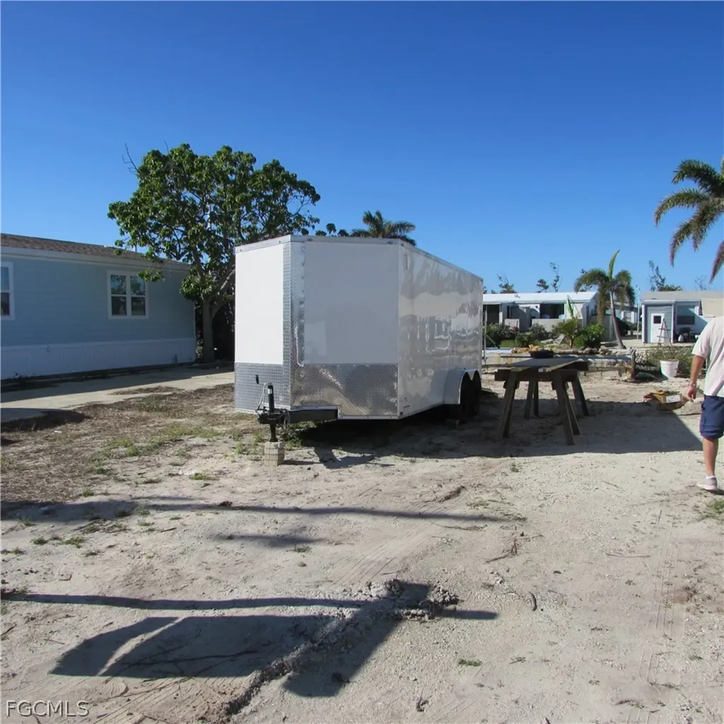 5004 Gulfgate Lane Pine Island Cove FL 33956