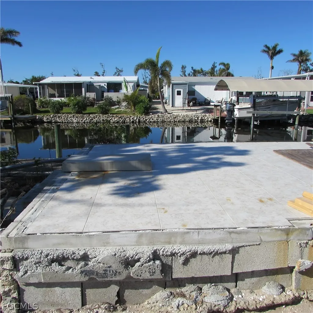 5004 Gulfgate Lane Pine Island Cove FL 33956