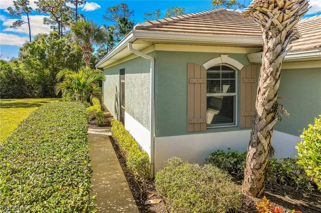 10614 Camarelle Circle N Fort Myers FL 33913