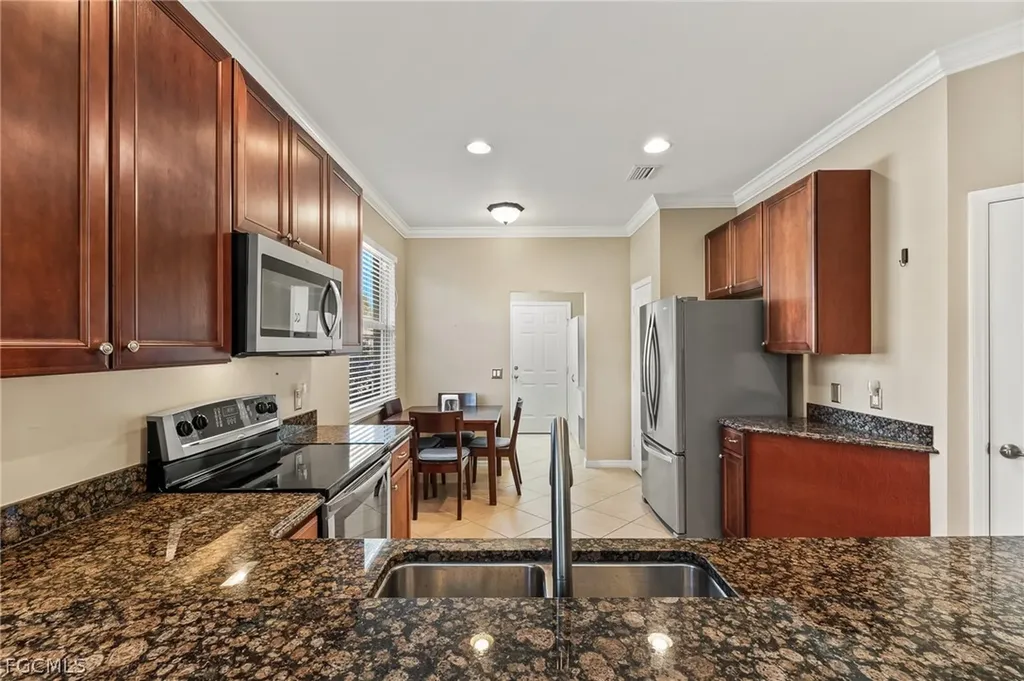 10614 Camarelle Circle N Fort Myers FL 33913