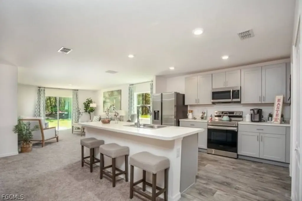 3007 49th Street SW Lehigh Acres FL 33976