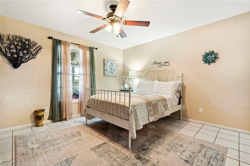 2724 3rd Street SW Lehigh Acres FL 33976
