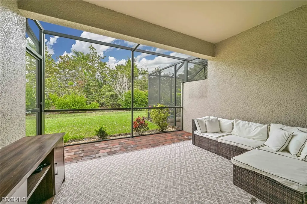 4390 Dutchess Park Road Fort Myers FL 33916