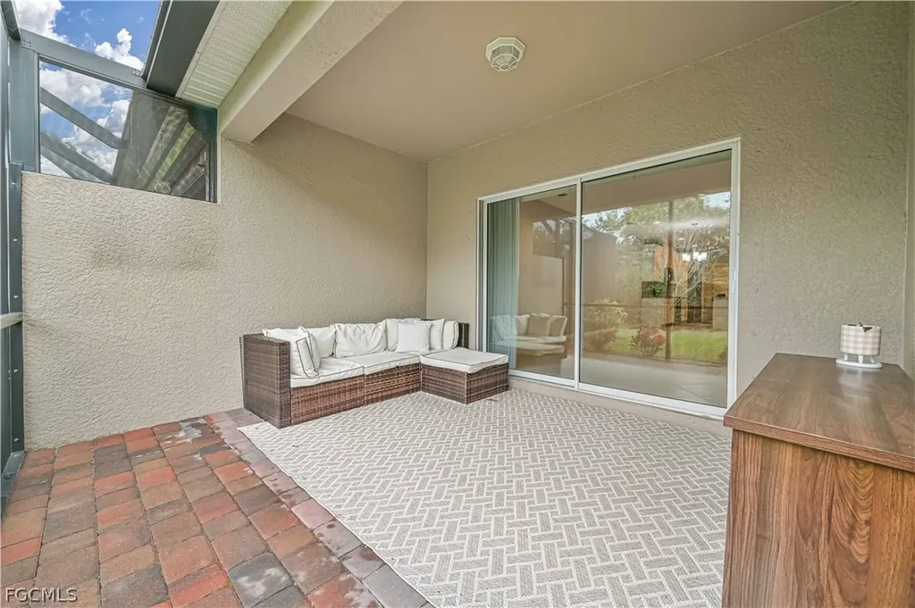 4390 Dutchess Park Road Fort Myers FL 33916