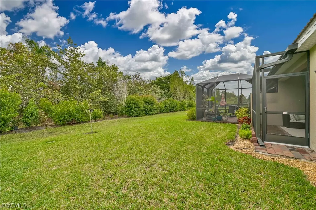 4390 Dutchess Park Road Fort Myers FL 33916