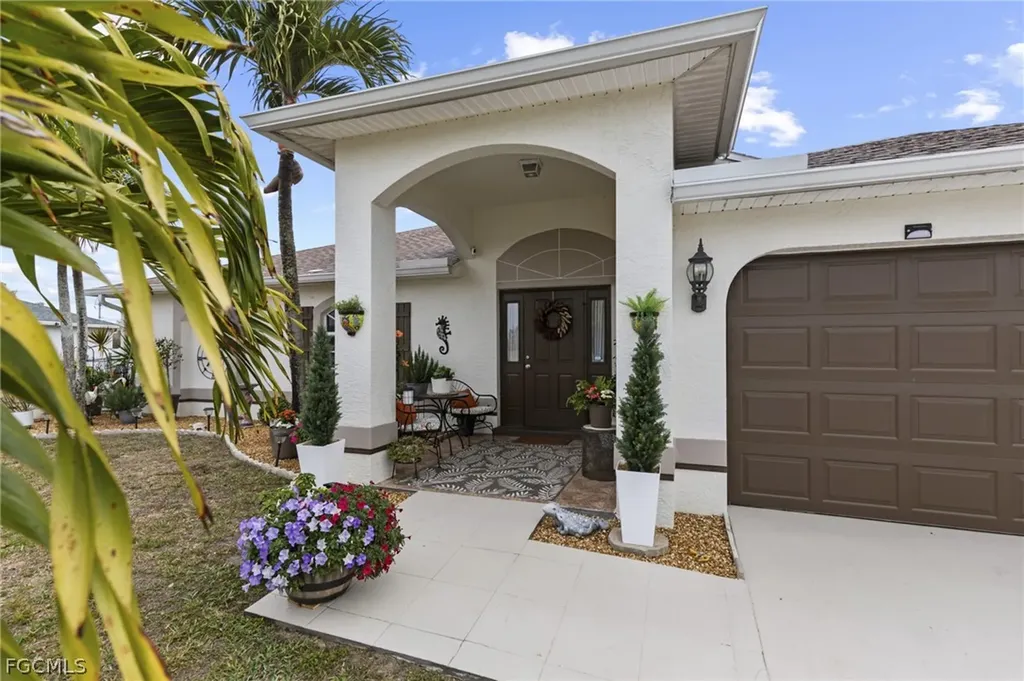 303 NE 13th Avenue Cape Coral FL 33909