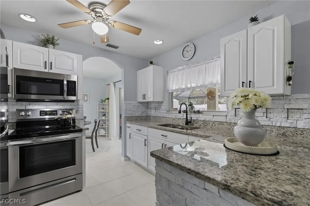 303 NE 13th Avenue Cape Coral FL 33909