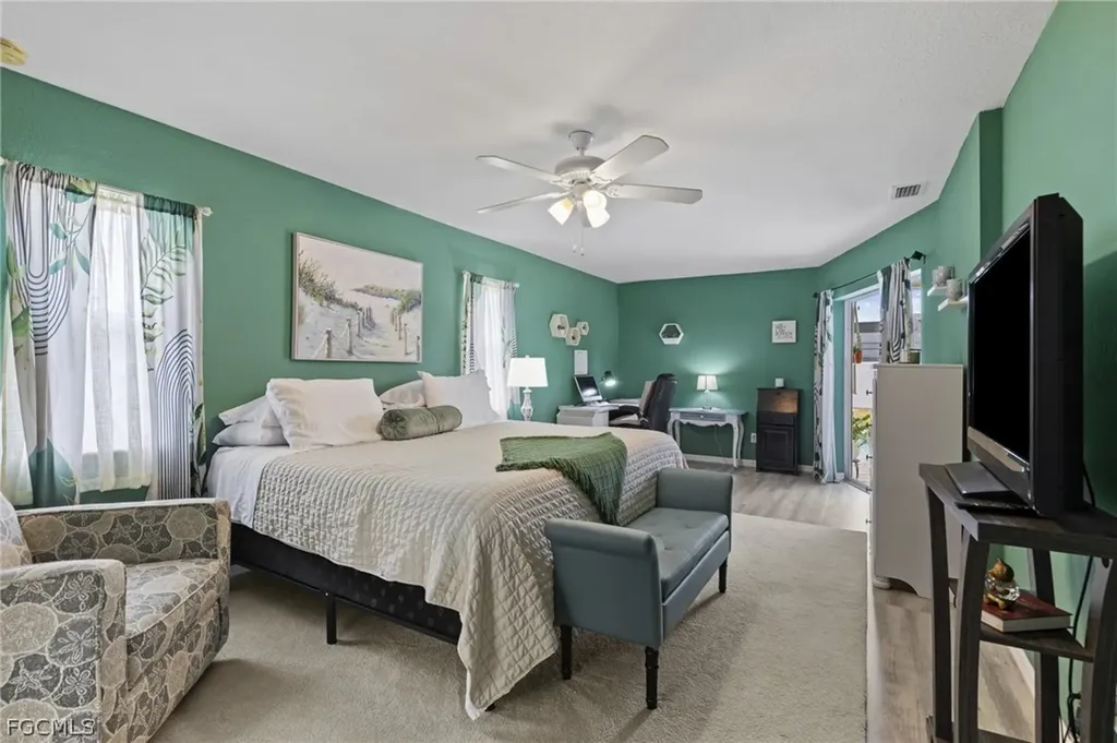 303 NE 13th Avenue Cape Coral FL 33909